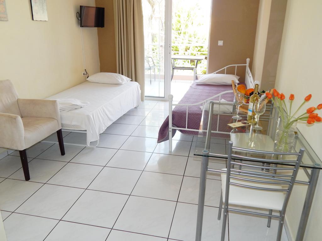 Apollon Studios & Apartments Platanés Extérieur photo